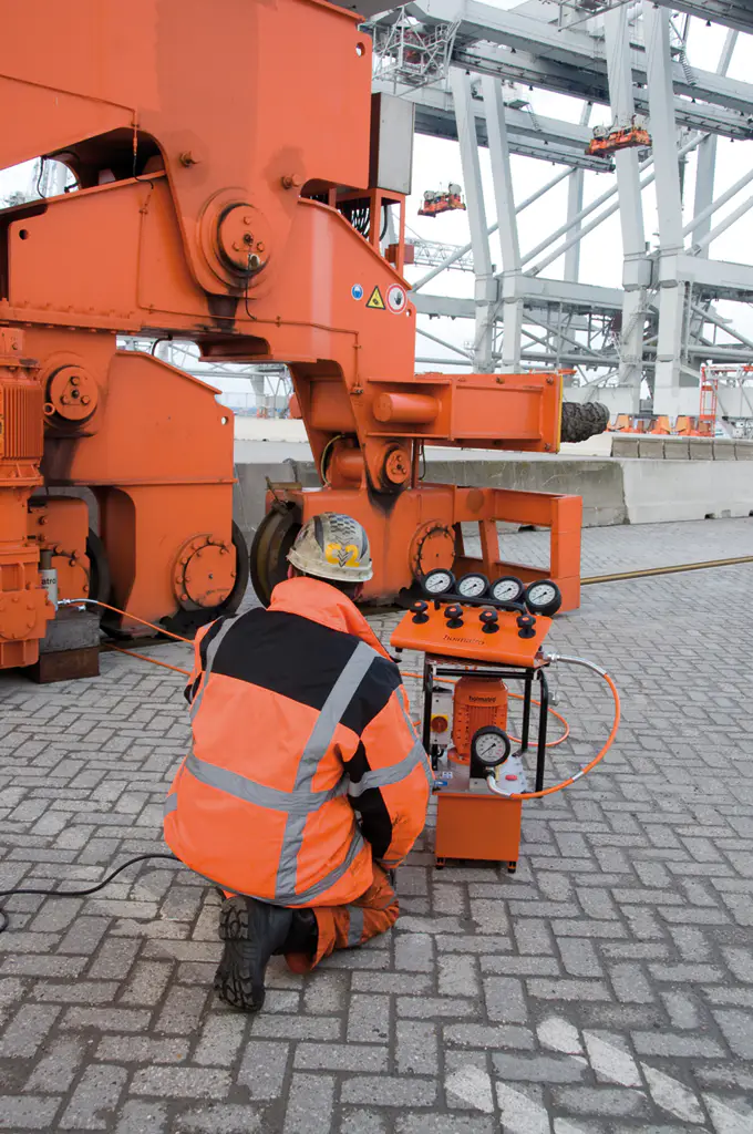 Holmatro 100.172.041 Flowpanel(tm) Control Manıfold 3