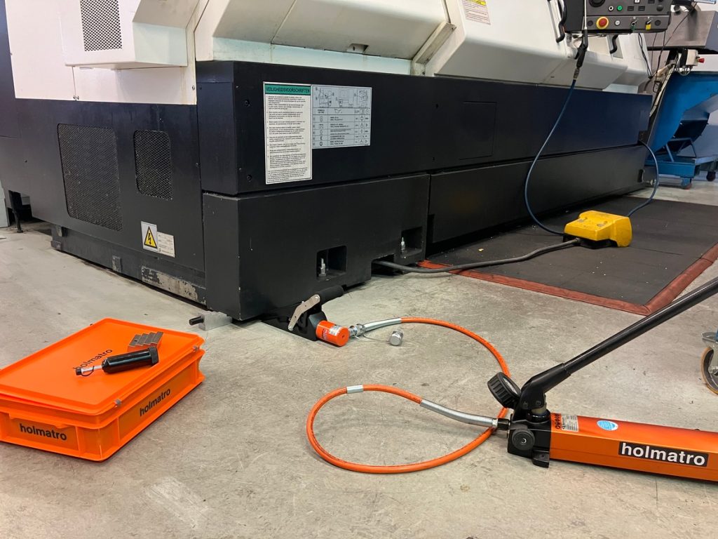 Holmatro HVLW 16S2 Vertical Lifting Wedge 2