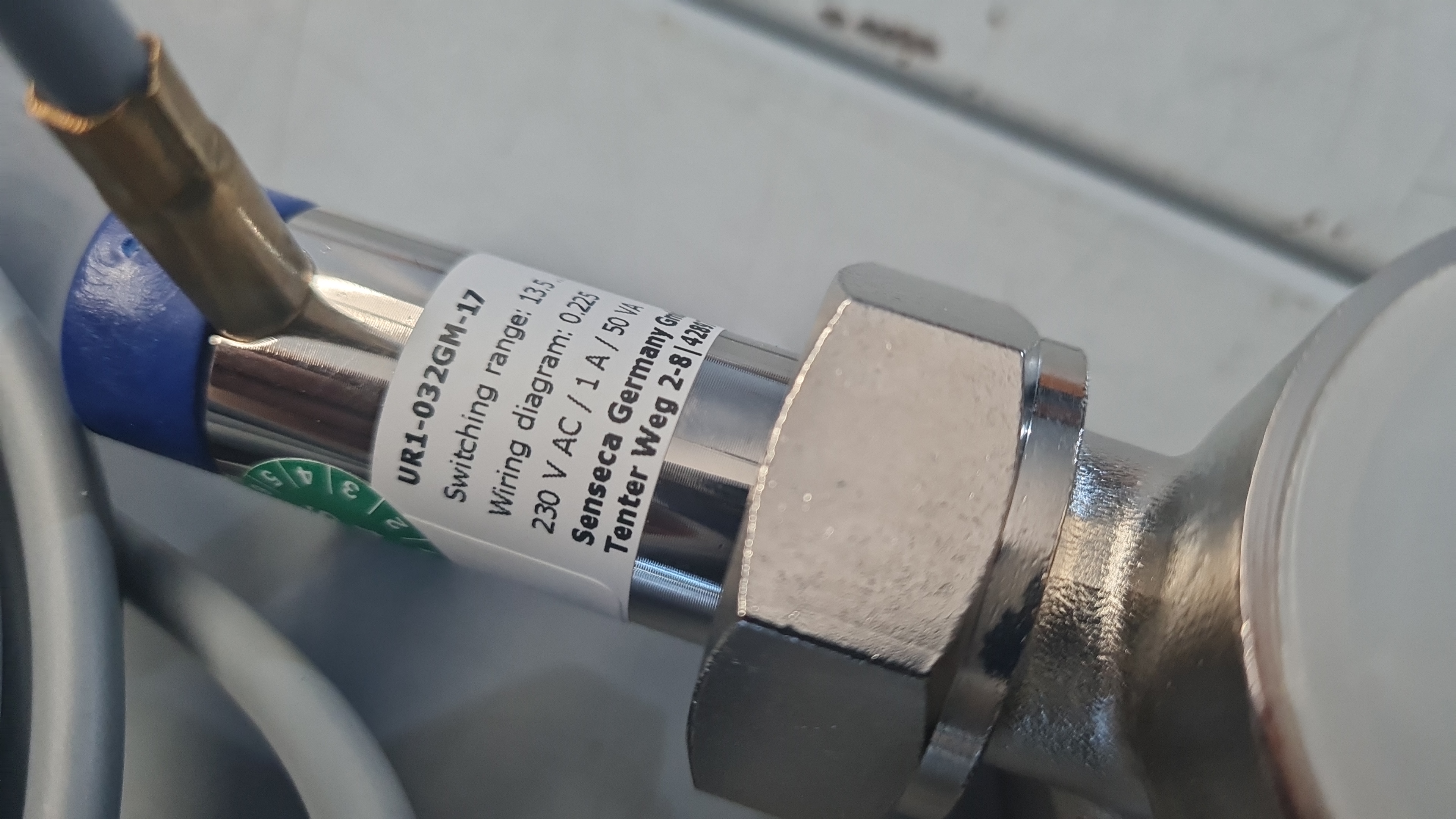 Senseca UR1-032GM-17 Flow Switch 2